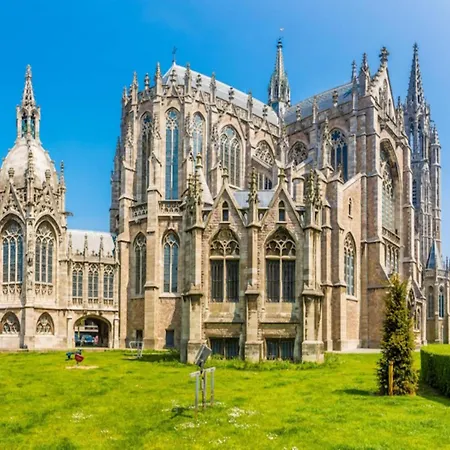 Сasa de vacaciones Holiday Home In Ostend Near Beach Promenade *
