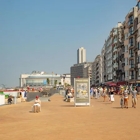 Holiday Home In Ostend Near Beach Promenade * Οστένδη
